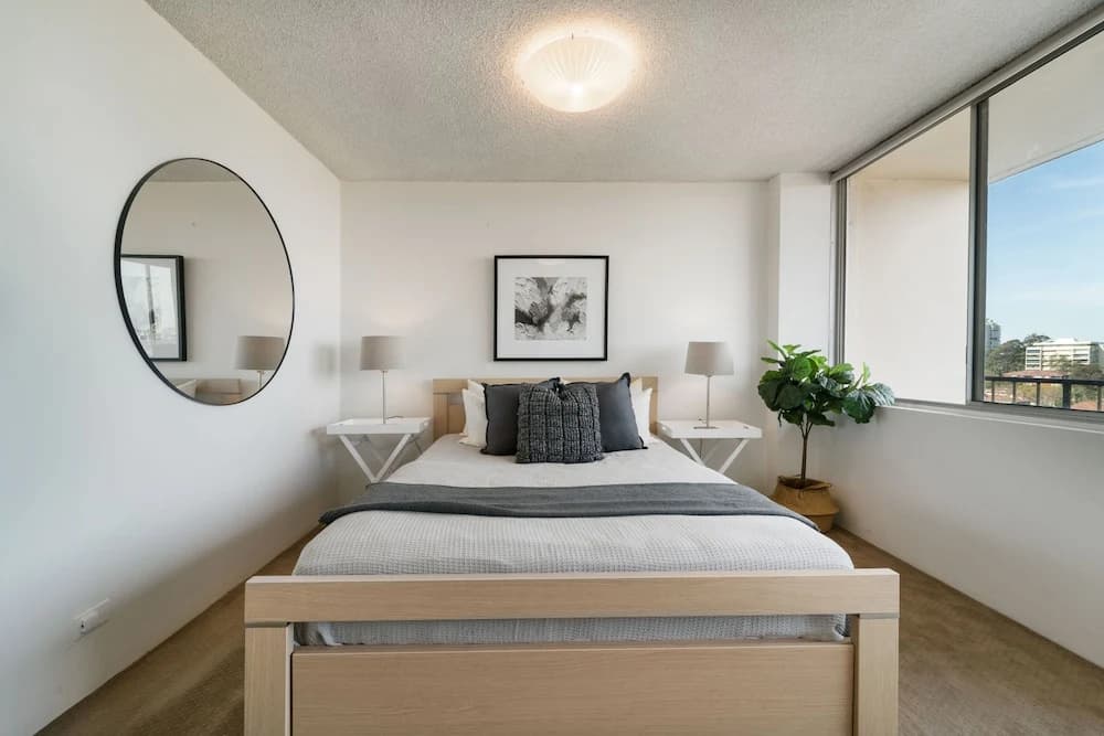 Bright And Sunny Studio Apartment - main photo