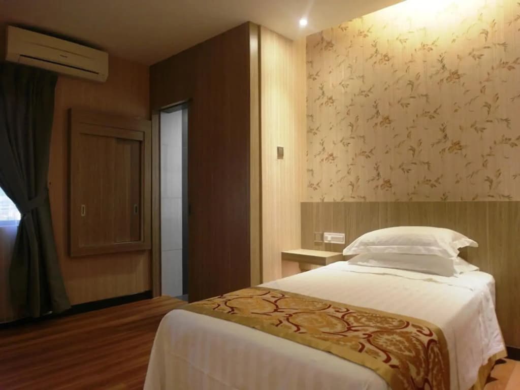 Mandarin Hotel - photo 6
