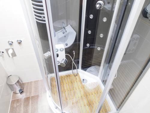 Danube Apartments - photo 8