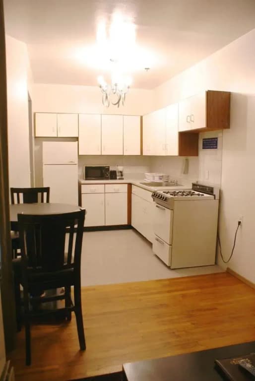 Off Soho Suites Hotel - photo 18