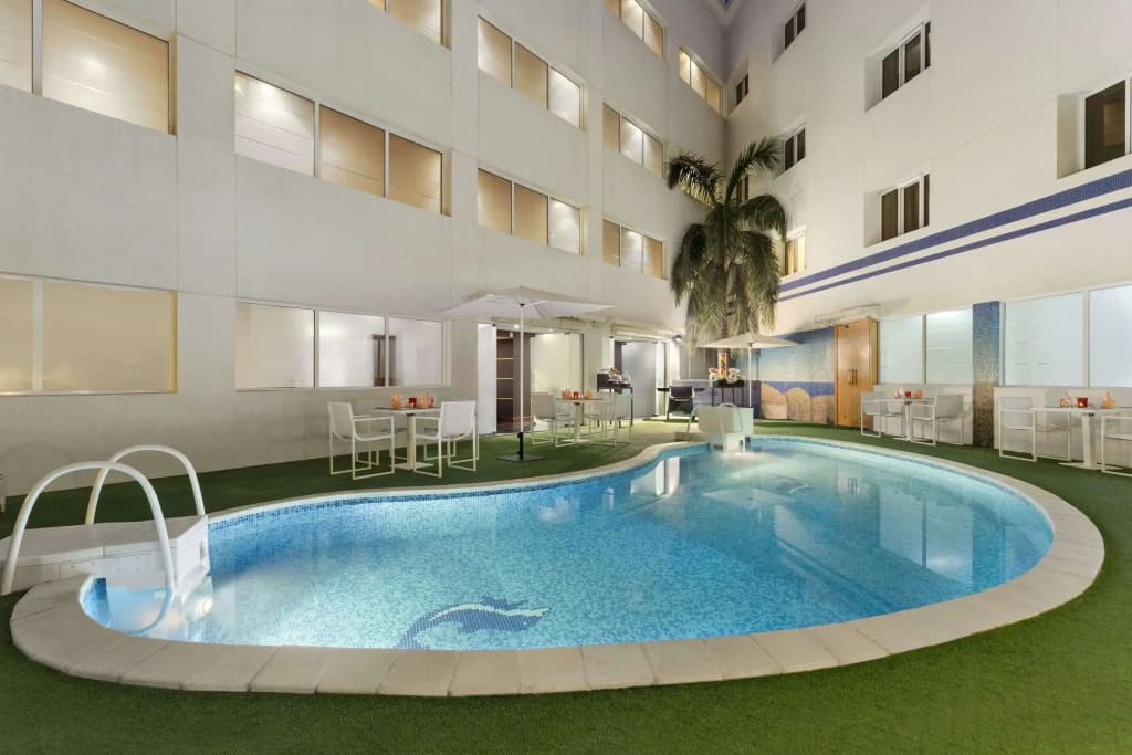 Ramada by Wyndham Qurum Beach - photo 11