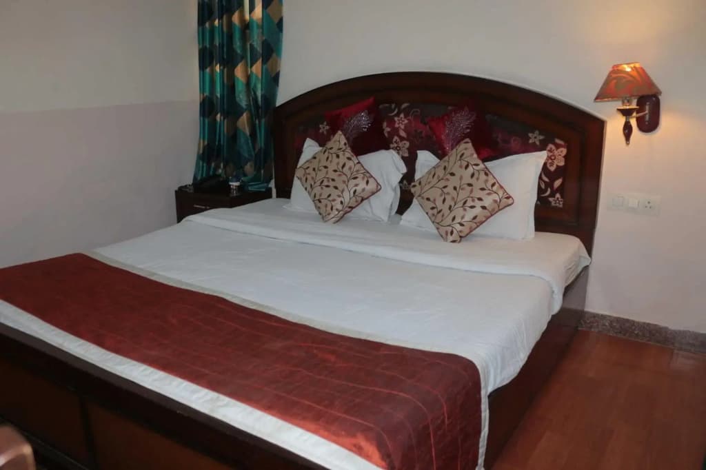 Hotel New Empire - photo 2