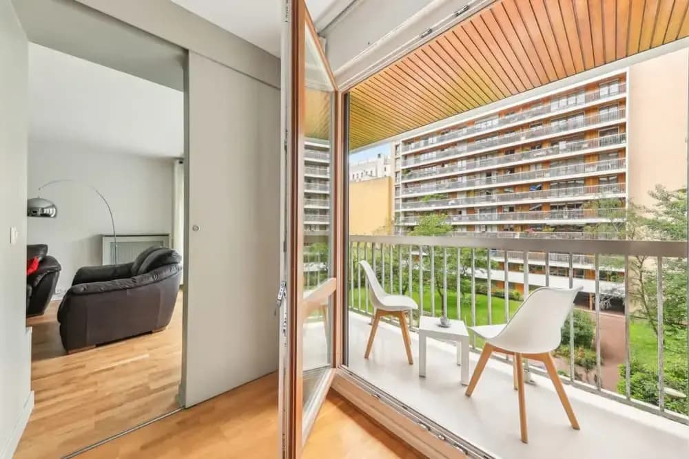 Spacious Apartment With Balcony -11th- Mobility le - photo 7