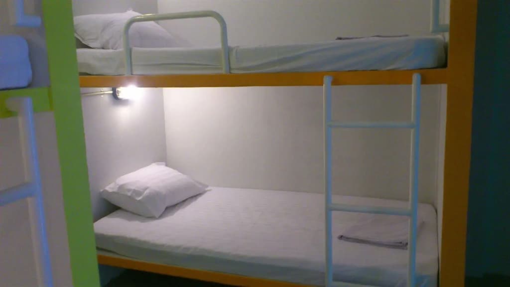 B Trio Guesthouse - photo 4