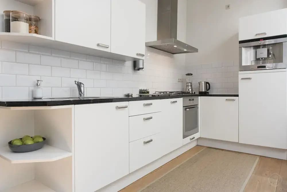 Stylish Canal House - photo 17