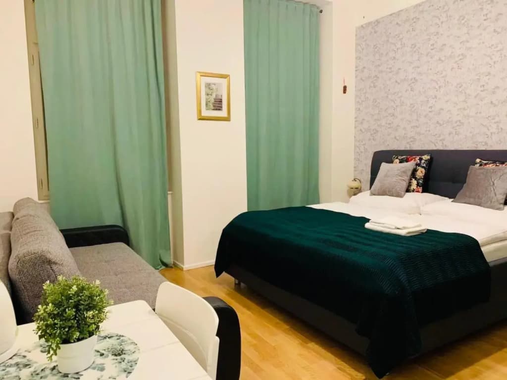 Charles Square Prague Apartment - photo 5