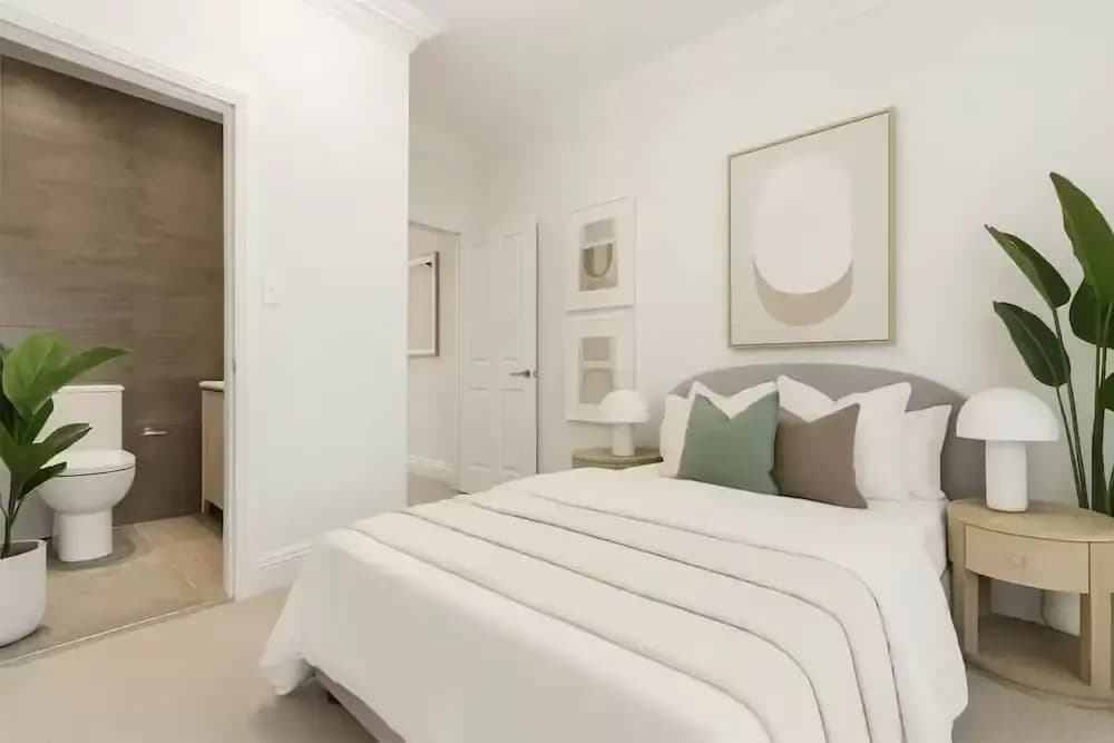 Stylish 4BR City Retreat - photo 5