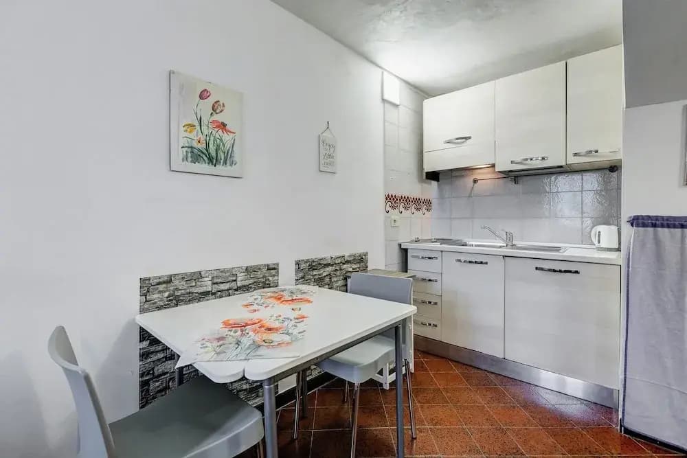 Charming Apt with Garden and Park - photo 14