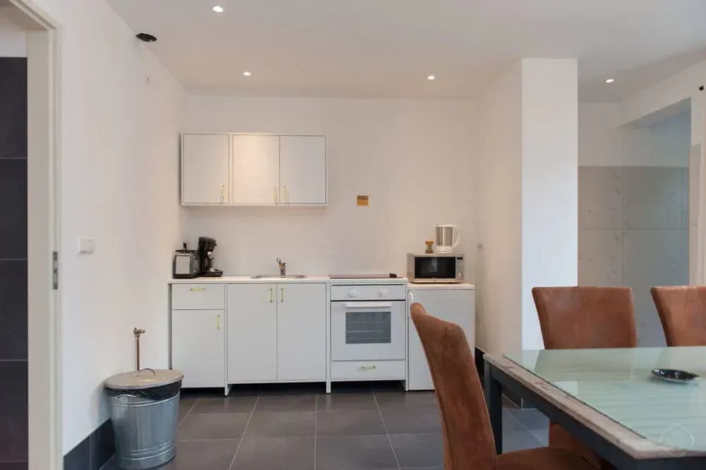 Dutch Rembrandt Apartments - photo 9