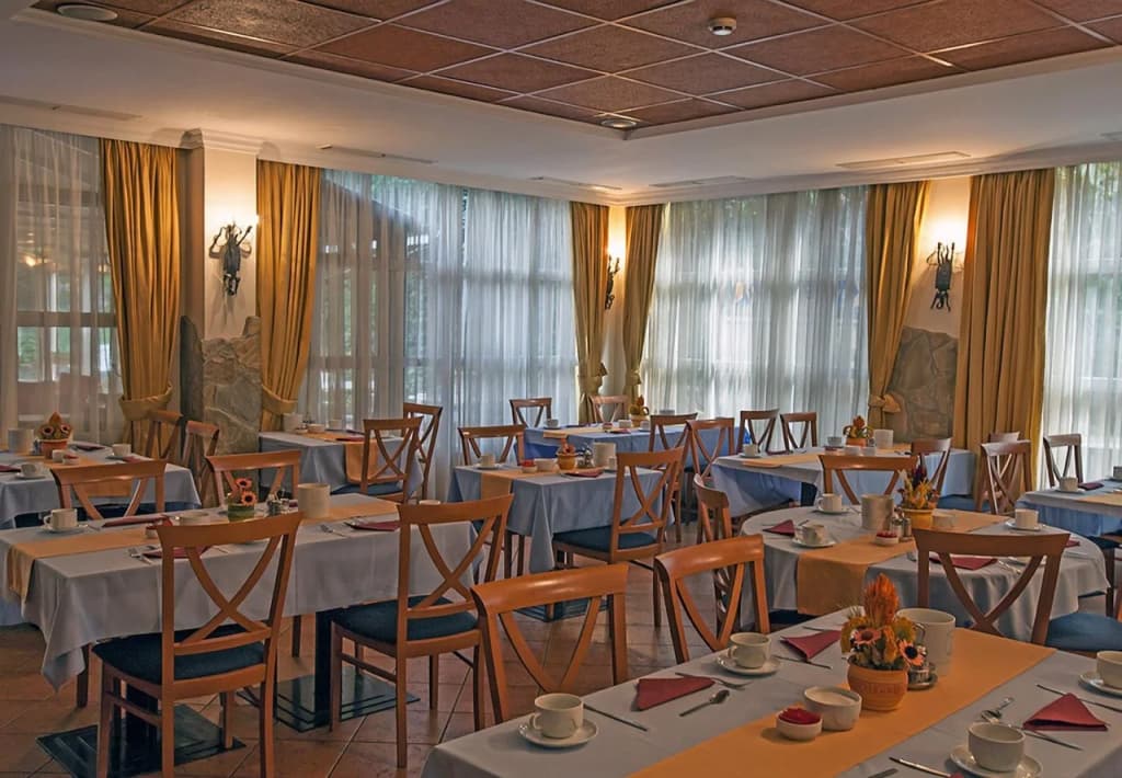 Hotel Mediterran - photo 26