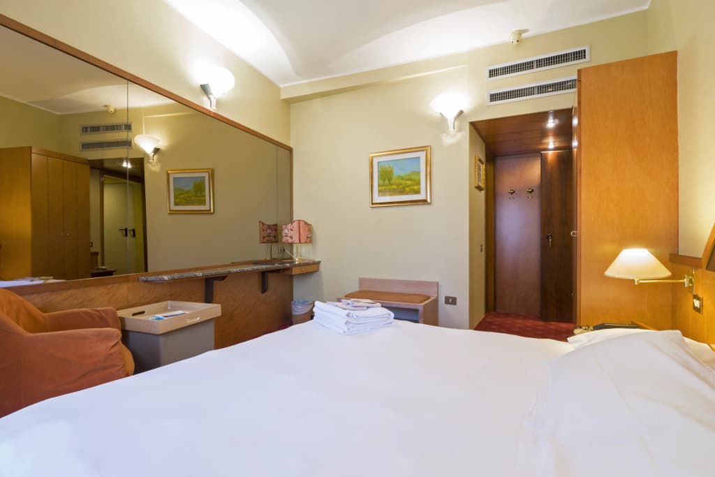 Hotel Carrobbio - photo 5
