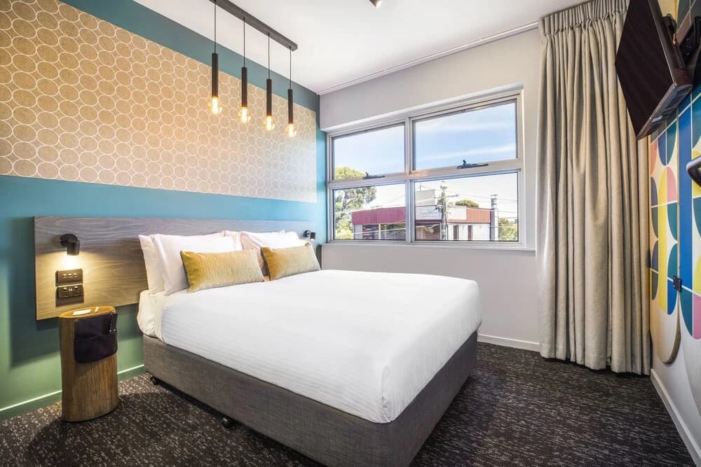 Royal Hotel by Nightcap Social - photo 4