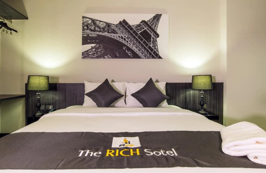 The Rich Sotel - photo 3