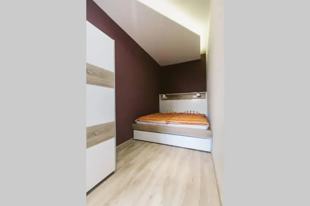Dream Forest Apartment - photo 5