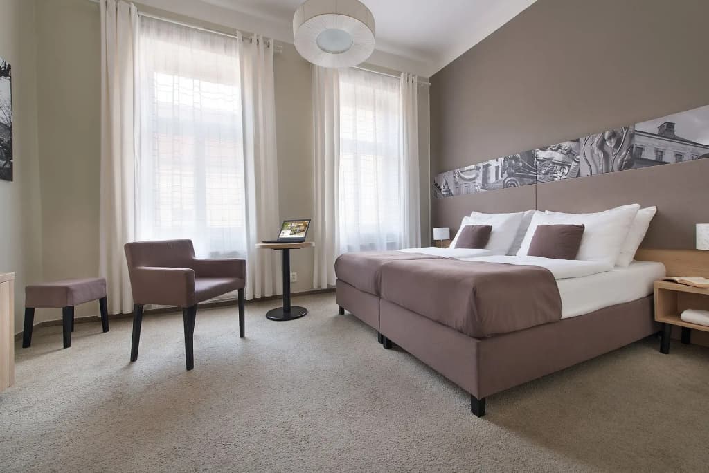Three Crowns Hotel Prague - photo 29