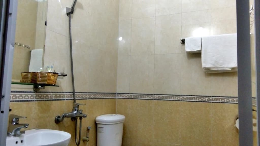 Family Transit Hotel - photo 10