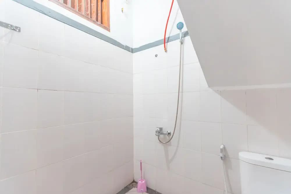 Oyo 2251 D'Sasya Syariah Residence 2 - photo 8