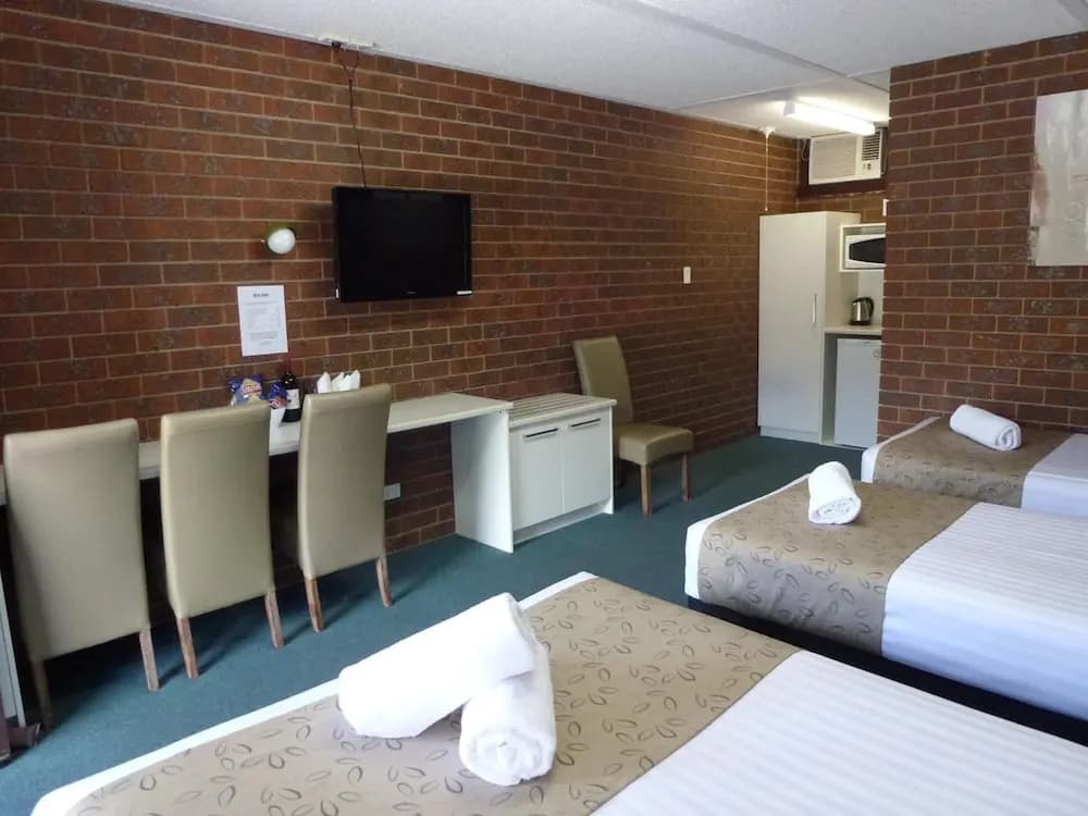 Healesville Motor Inn - photo 22