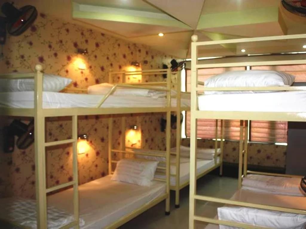 Friendly Backpackers Hostel - photo 5