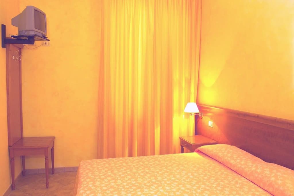 Hotel Kriss - photo 3