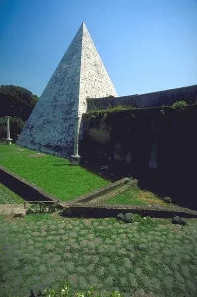 Aabacus Roman Pyramid House - photo 16