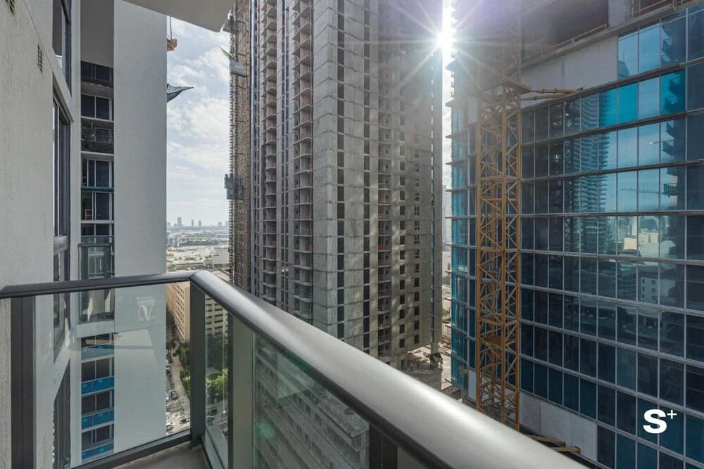 Luxury Studio in Miami - Rooftop Pool - photo 24