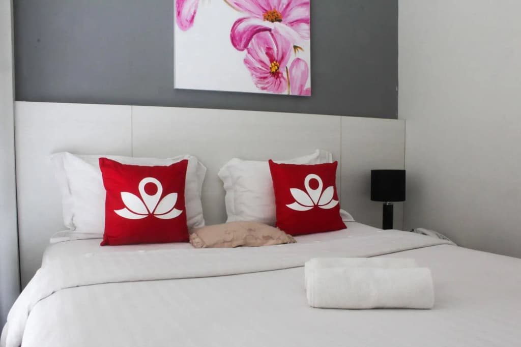 ZEN Rooms Kuningan Anggrek - photo 4