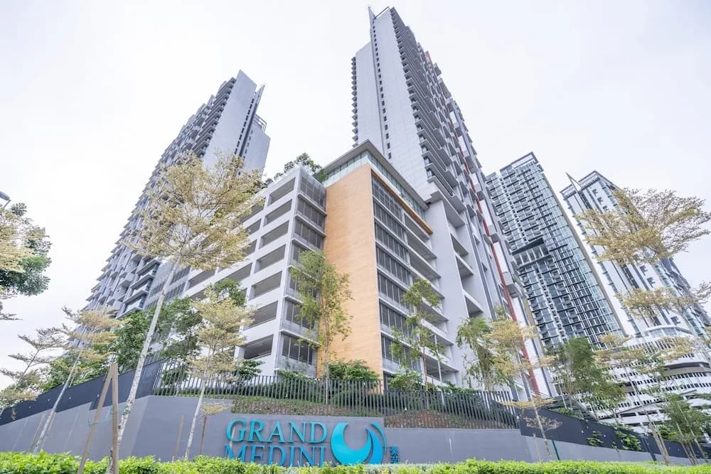OYO Home 89720 Marvelous 1brGrand Medini - photo 29