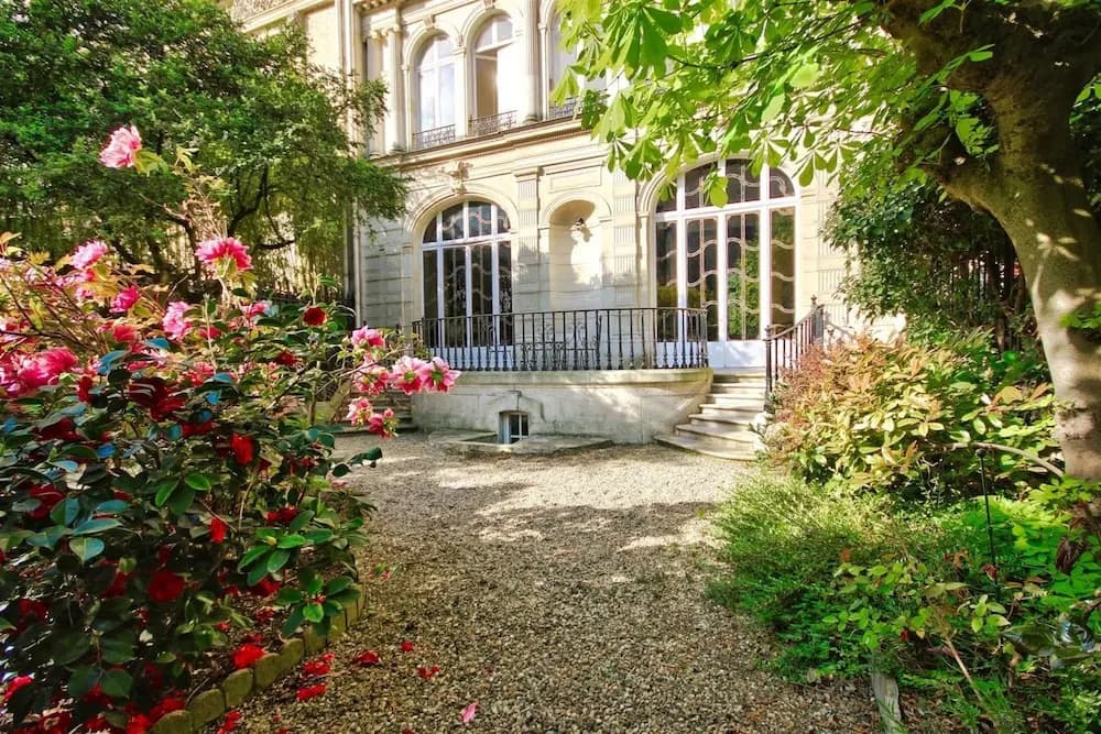 Luxury apartment - garden access Monceau - main photo