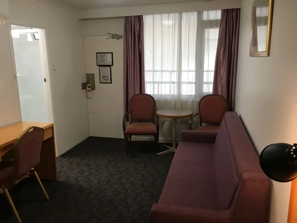 Edgecliff Lodge Motel - photo 7