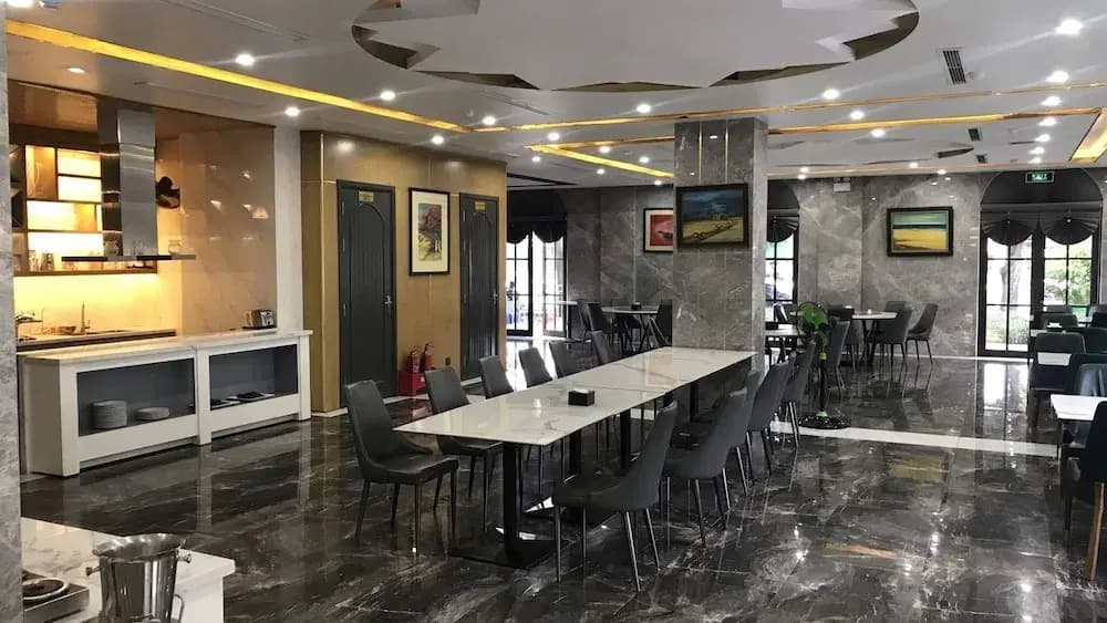 Green Suites Hotel Ha Long - photo 22
