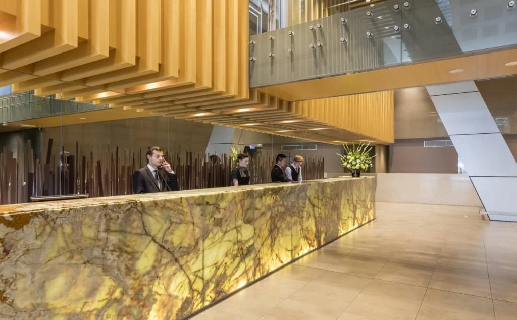 Meriton Suites World Tower - photo 24