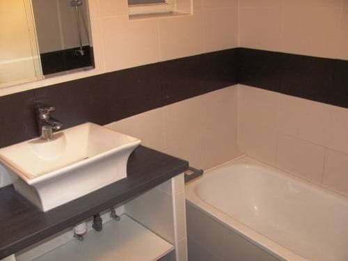 Castle View Apartment - photo 4