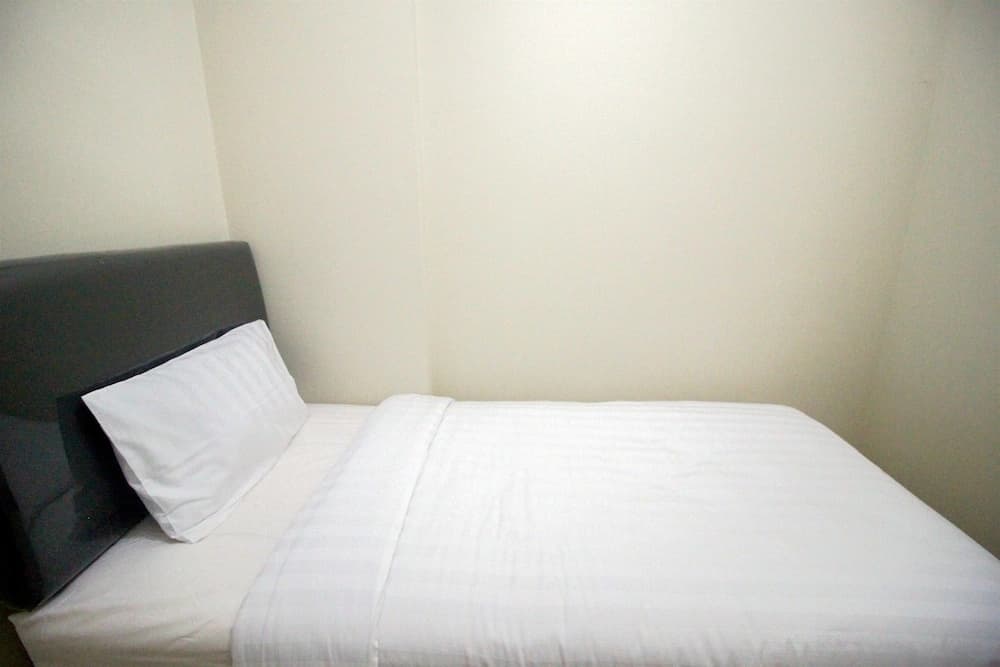 Amazing Pluit Apartment - photo 7