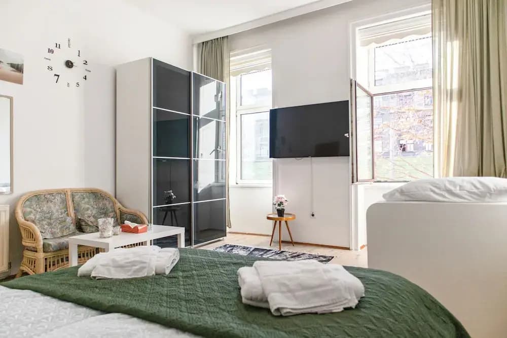 Comfortable 3BR Apt Danube Millennium - photo 6
