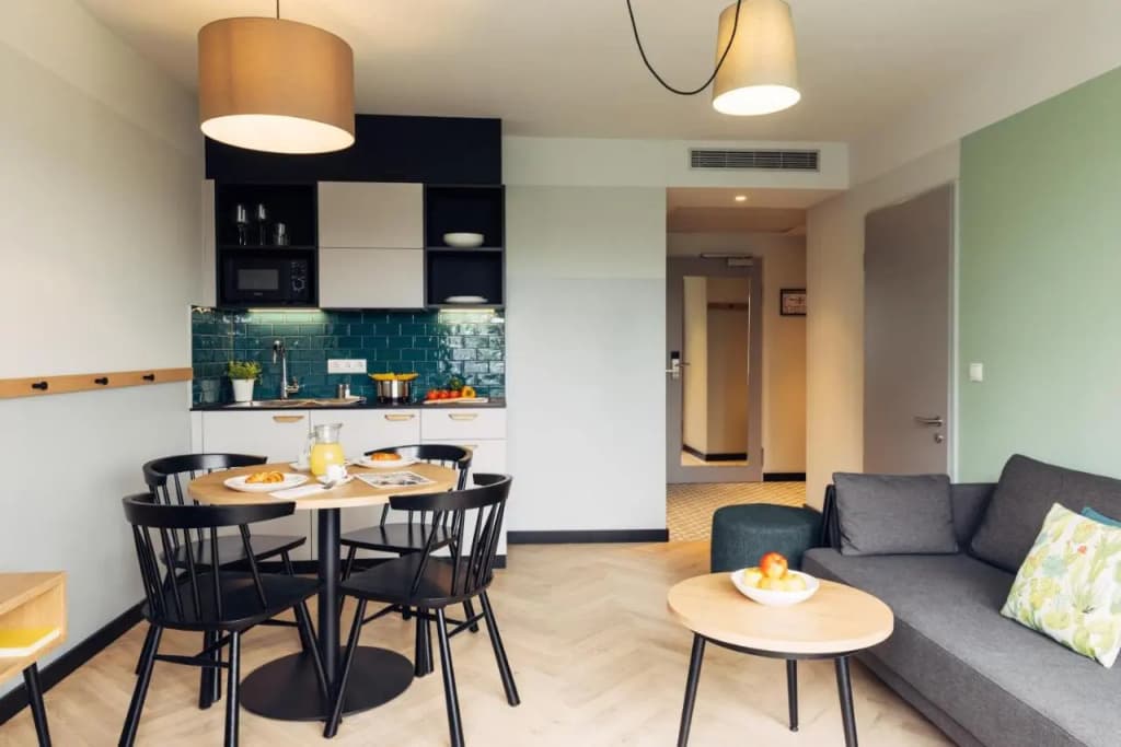 harrys home Berlin Moabit - photo 12