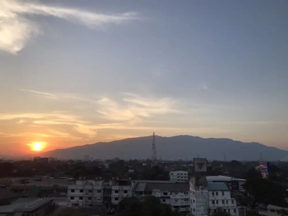 The Rise Suites Hotel Chiang Mai - photo 26