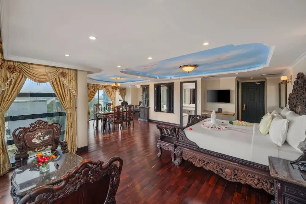 V-Hotel Da Nang Beach - photo 18