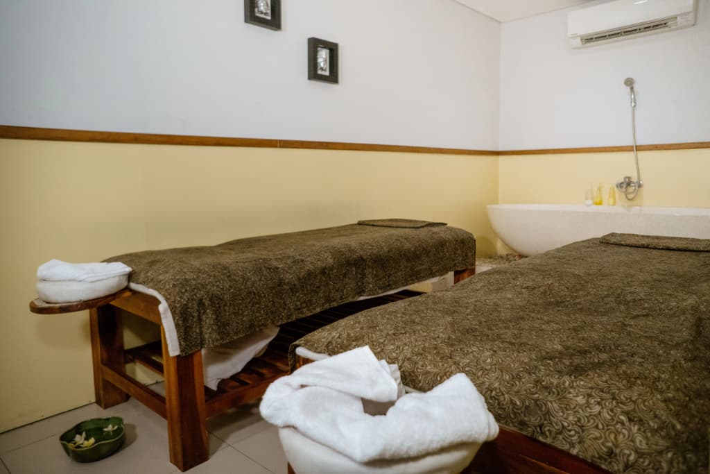 J4 Hotels Legian - photo 34