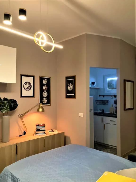 Bright studio with balcony - Visconti 14 - photo 4