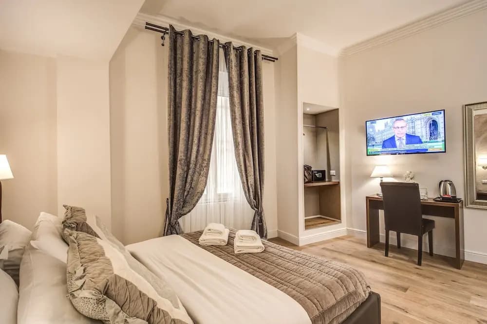 River Luxury Suites - photo 5