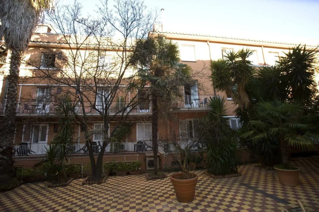 Hotel Domus Aventina - photo 1