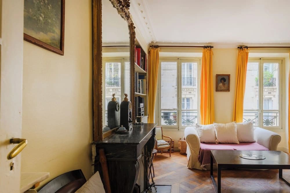 Paris Center St Claude residence - photo 6
