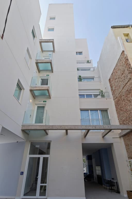 Uma Suites O'Donnell - photo 1