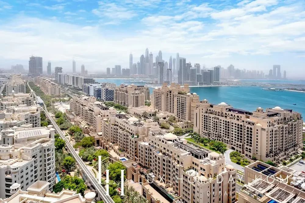 LUX Iconic Views at Palm Tower Suite 2 - photo 15
