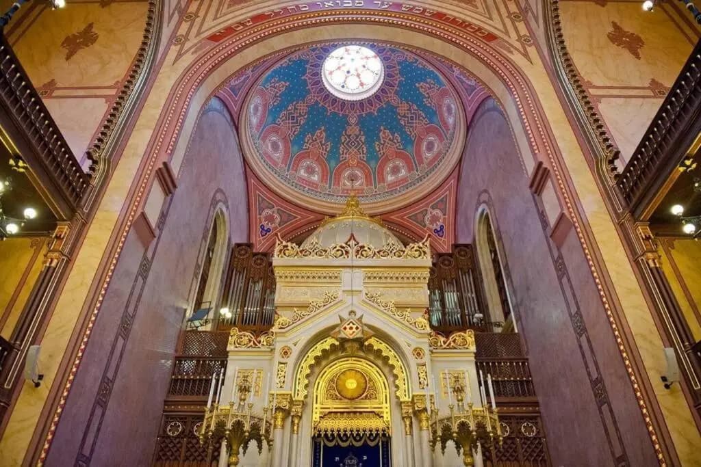 Spice Up Your Budapest Trip At This Epic Place - photo 2