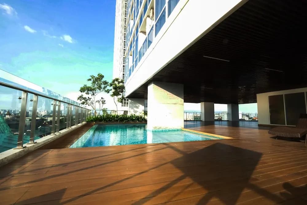 Comfortable And Warm Studio Room At Menteng Park Apartment - photo 9