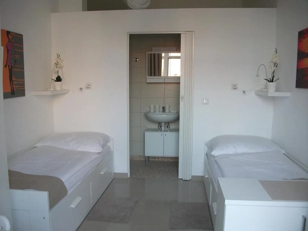 CH-Vienna City RoomsPenthouse Terrassenapartment - photo 3