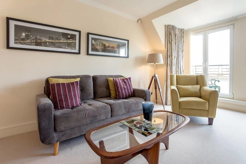 City Centre 3bed/3bath - photo 11