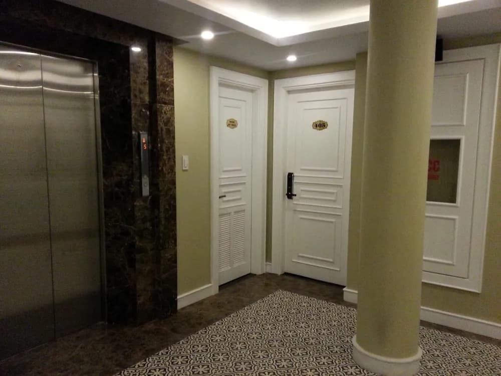 Dragon Hotel - photo 12
